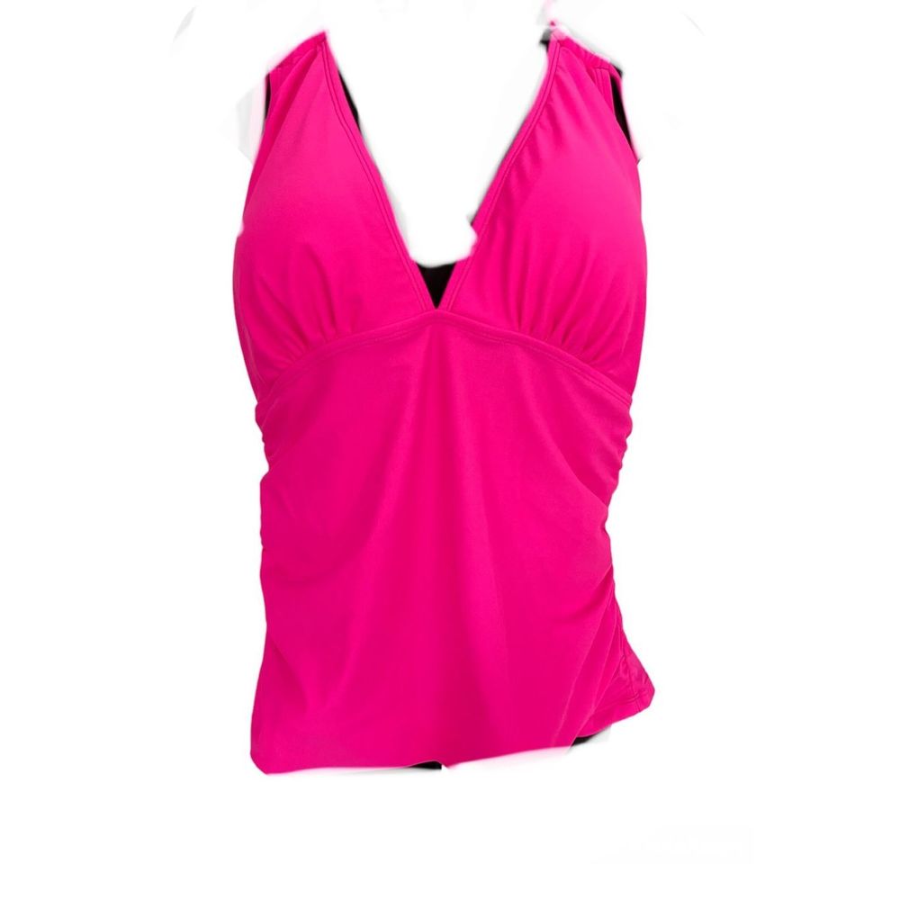 Two Pieces swimsuit hot pink.
Size Xl